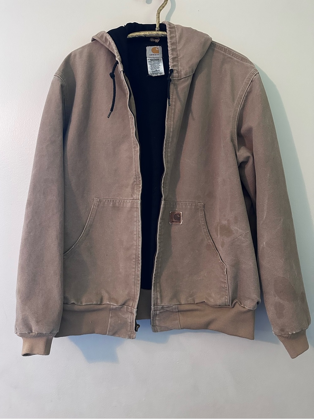 Carhartt Men’s XL Hooded Jacket J25 SDL Tan Distressed (zipper does not work)